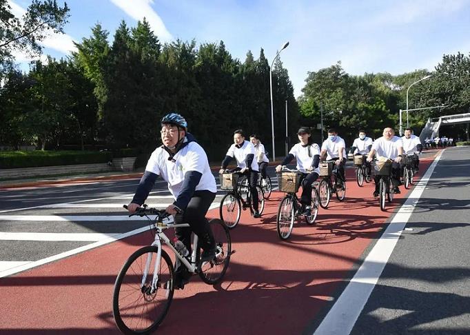 多目标组合优化的城市骑行路网规划设计